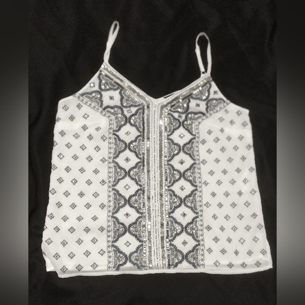White House Black Market Beaded Embellished Gatsby Top. White Color Size M